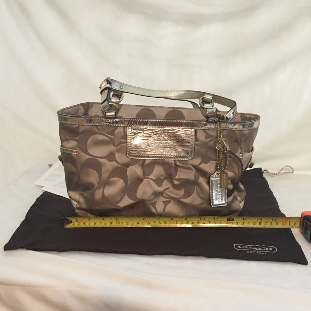 Authentic Coach Signature Collection Tote - Picture 7 of 8